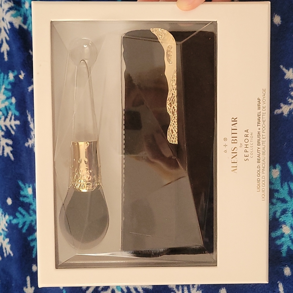 Alexis Bittar for Sephora Collection Liquid Gold: Beauty Brush + Travel Wrap